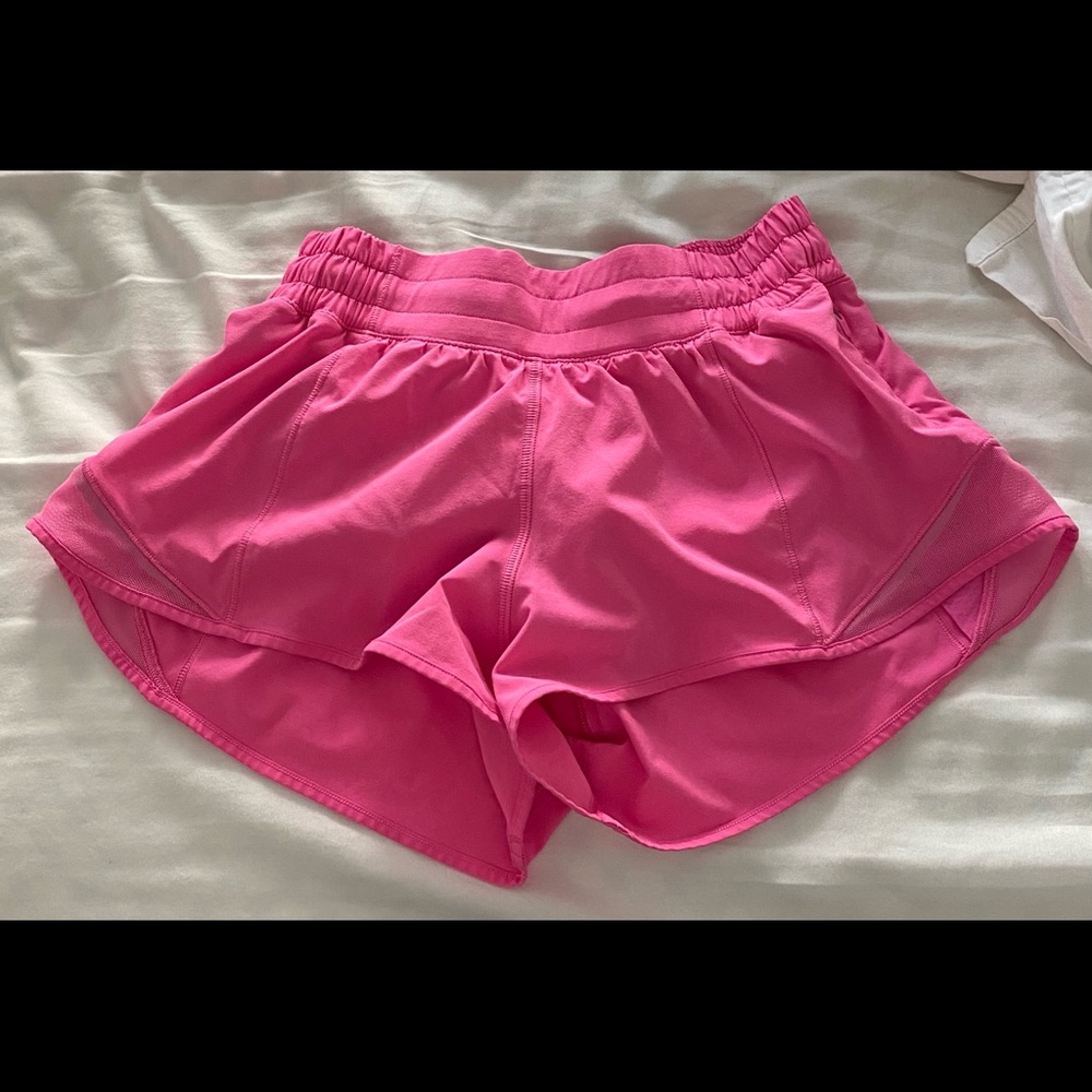 hot pink lululemon hotty hot shorts